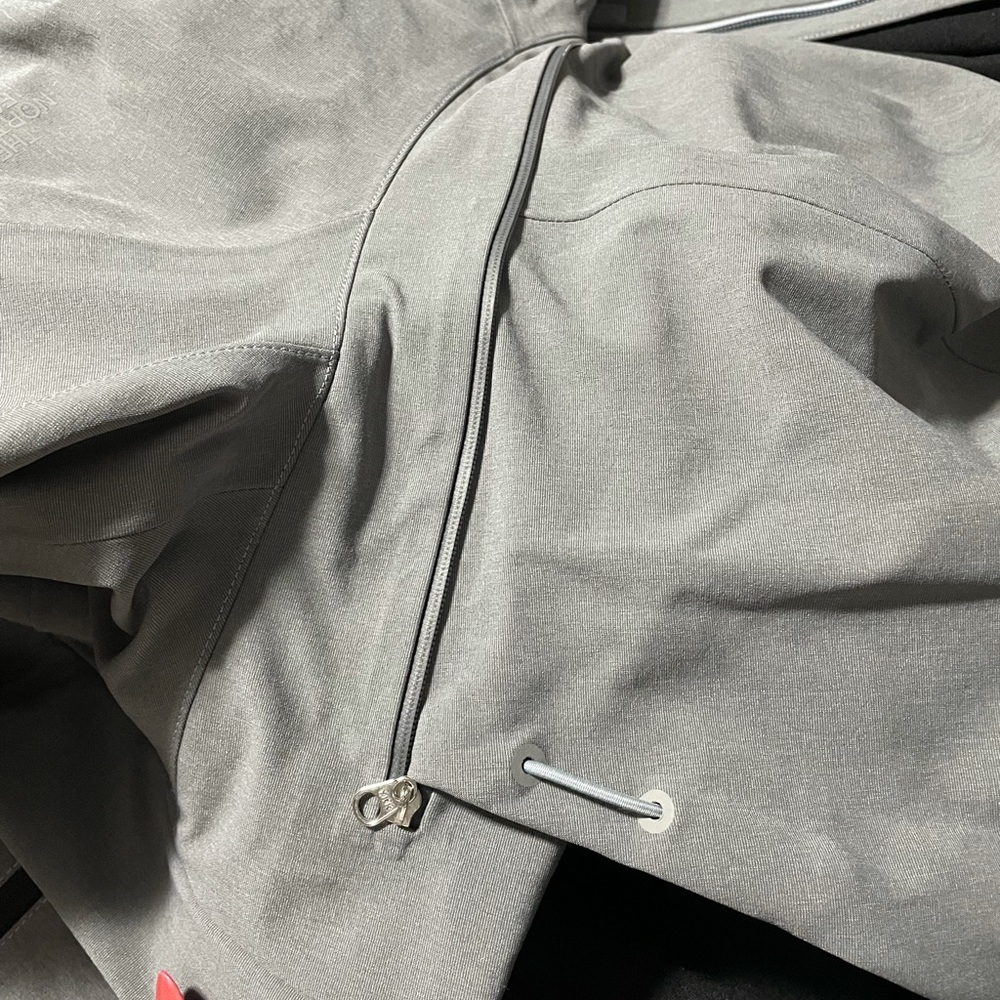 Ladies The North face jacket - Picture 6 of 9